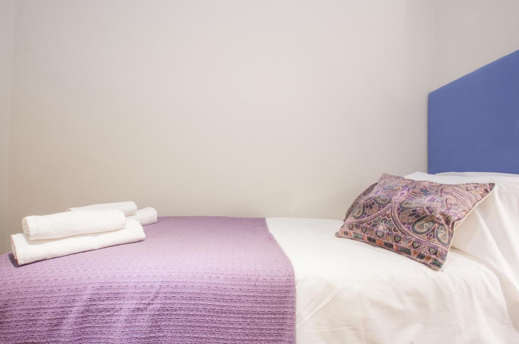 Autentic Eixample Barcelona Room photo